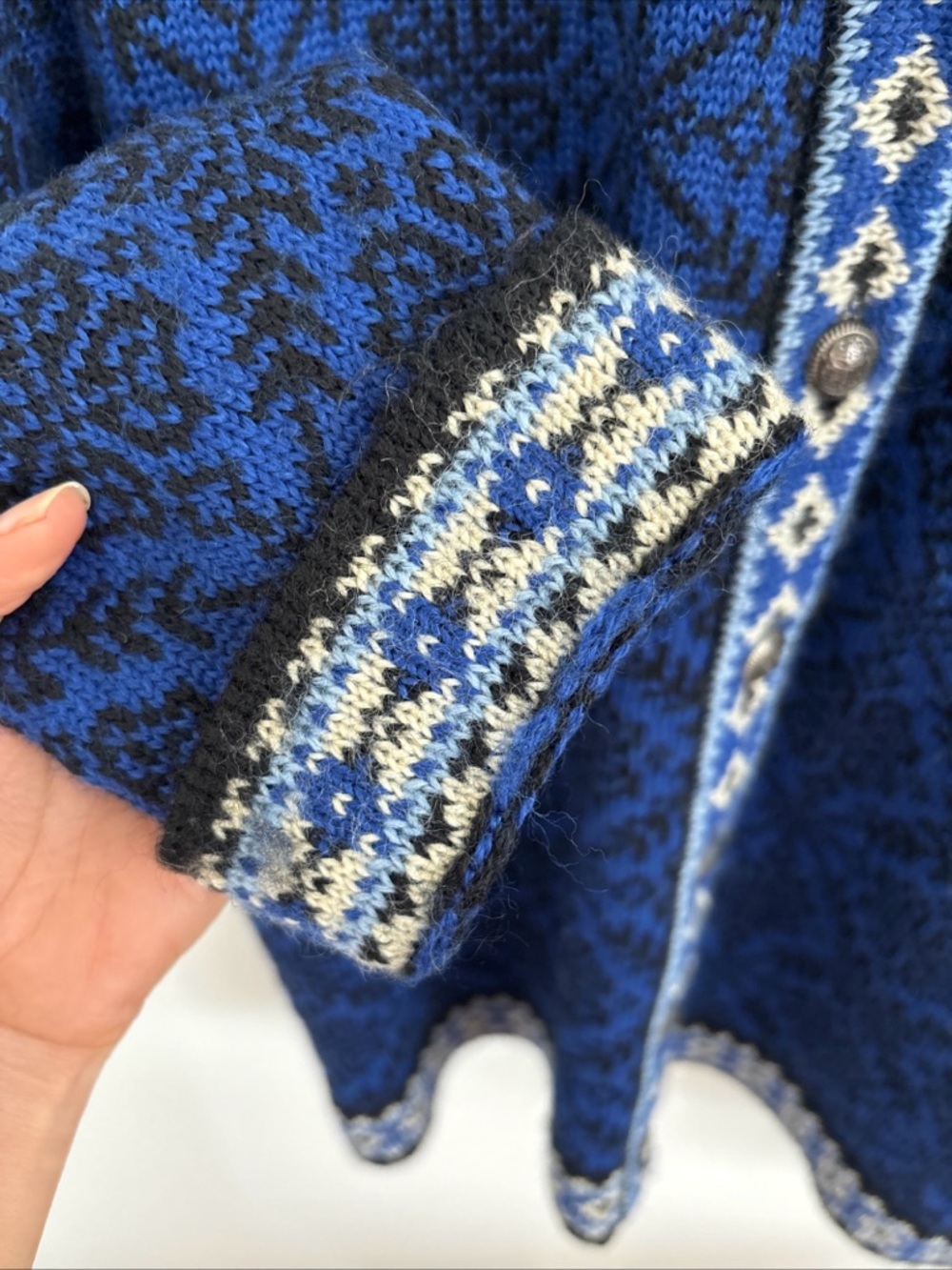 Vintage L.L.Bean Merino Wool Nordic Fair Isle sweater silver buttons size Medium - Picture 4 of 9